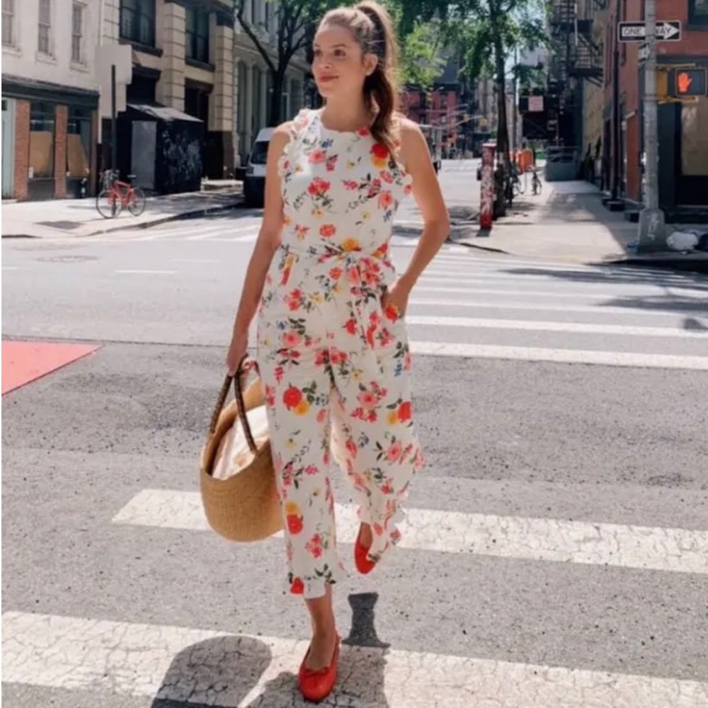 Gal Meets Glam Floral Soft White Jumpsuit Size 6P